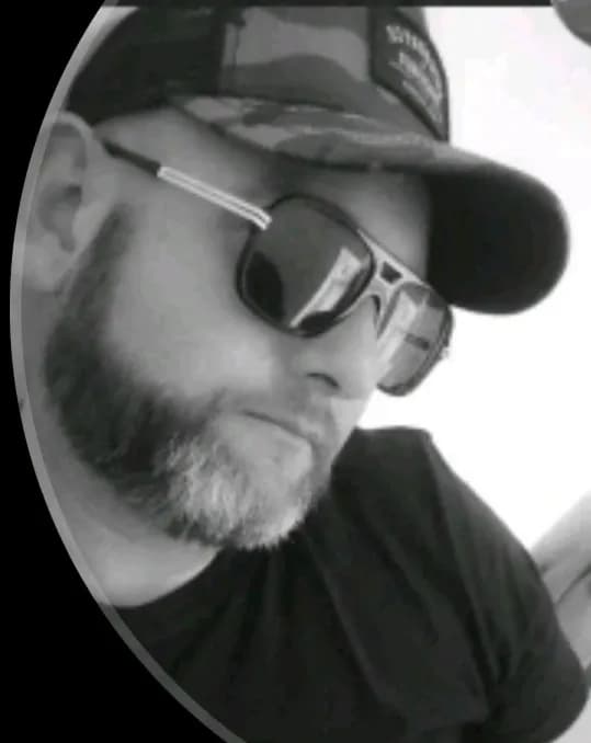 Profil de Paco, 32 ans, Rencontre Libertine à Euseigne (Valais)