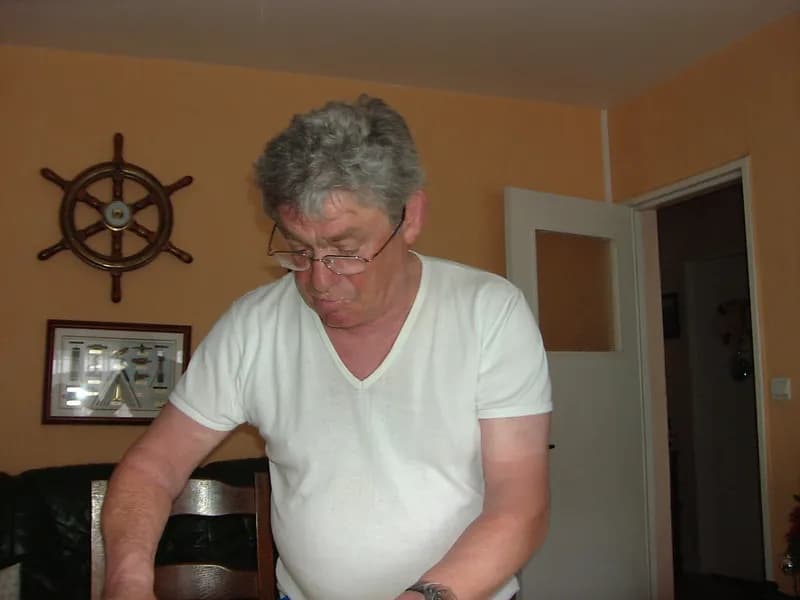 Profil de Hippolyte, 24 ans, Rencontre Libertine à Trübbach (Saint-Gall)