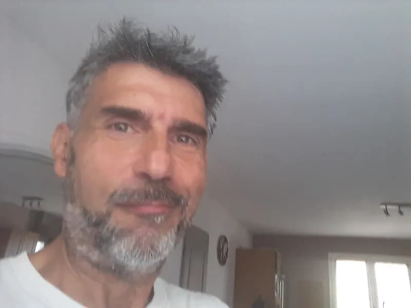 Profil de Sandro, 32 ans, Rencontre Libertine à Hölstein (Bâle-Campagne)
