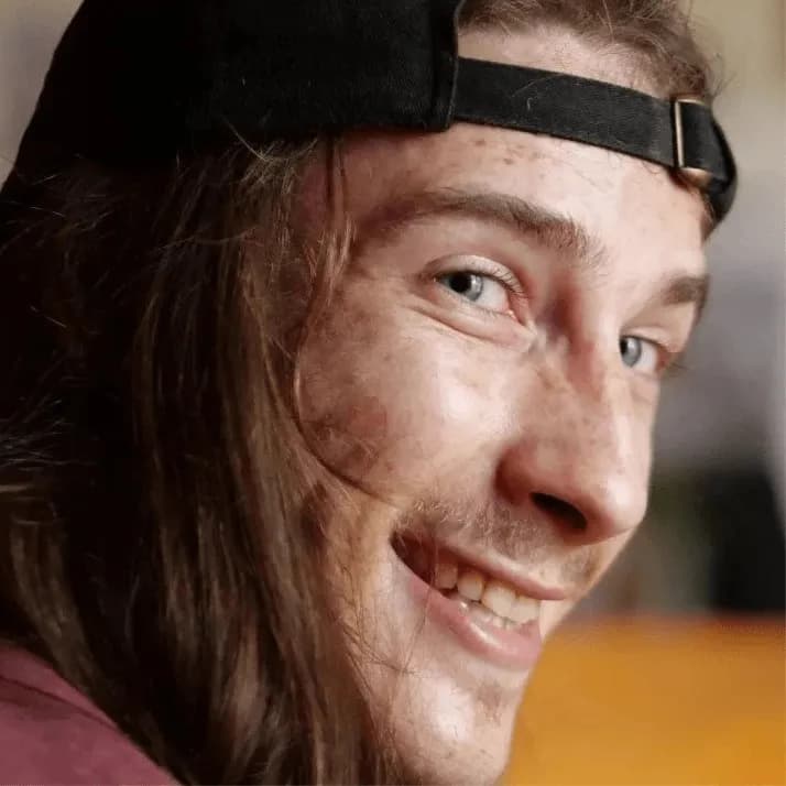 Profil de Aris, 33 ans, Rencontre Libertine à Jongny (Vaud)