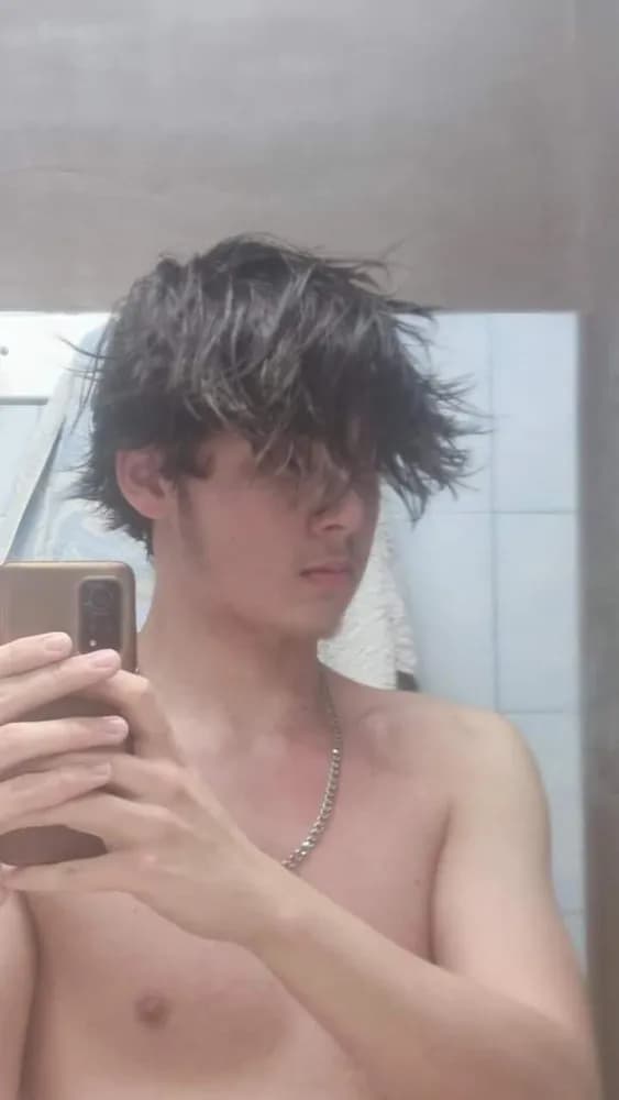 Profil de Enes, 25 ans, Rencontre Libertine à Port (Berne)