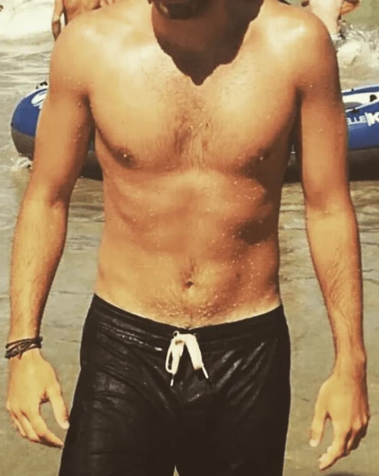 Profil de Adil, 26 ans, Rencontre Libertine à Coppet (Vaud)