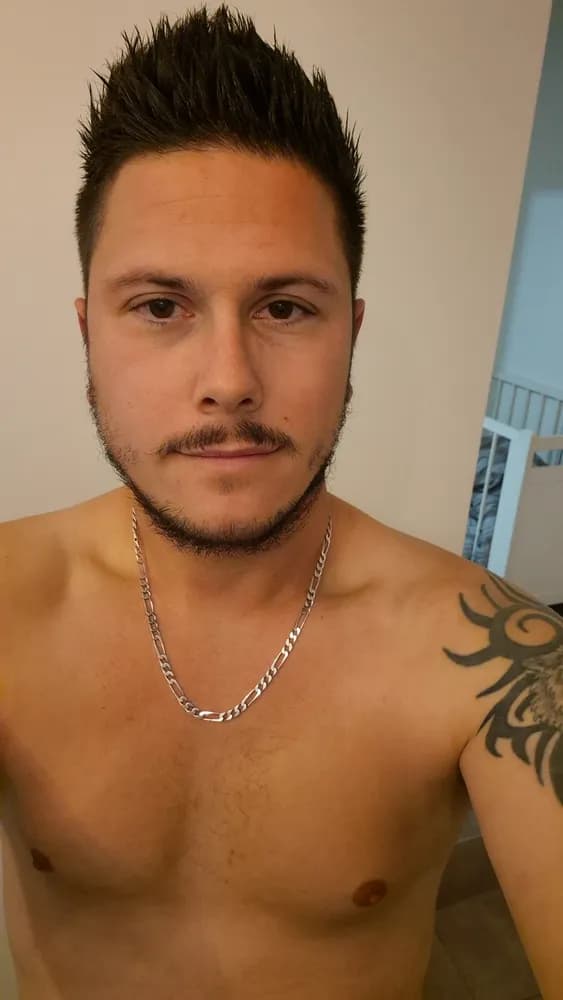 Profil de Vlad, 26 ans, Rencontre Libertine à Burgäschi (Berne)