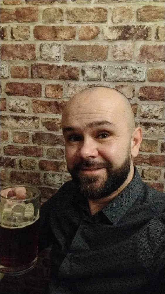 Profil de Yaël, 28 ans, Rencontre Libertine à Bühler (Appenzell Rhodes-Extérieures)