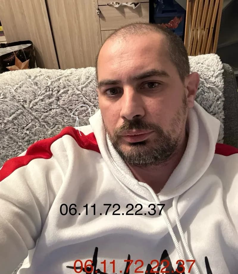Profil de Cédric, 35 ans, Rencontre Libertine à Villars-le-Comte (Vaud)