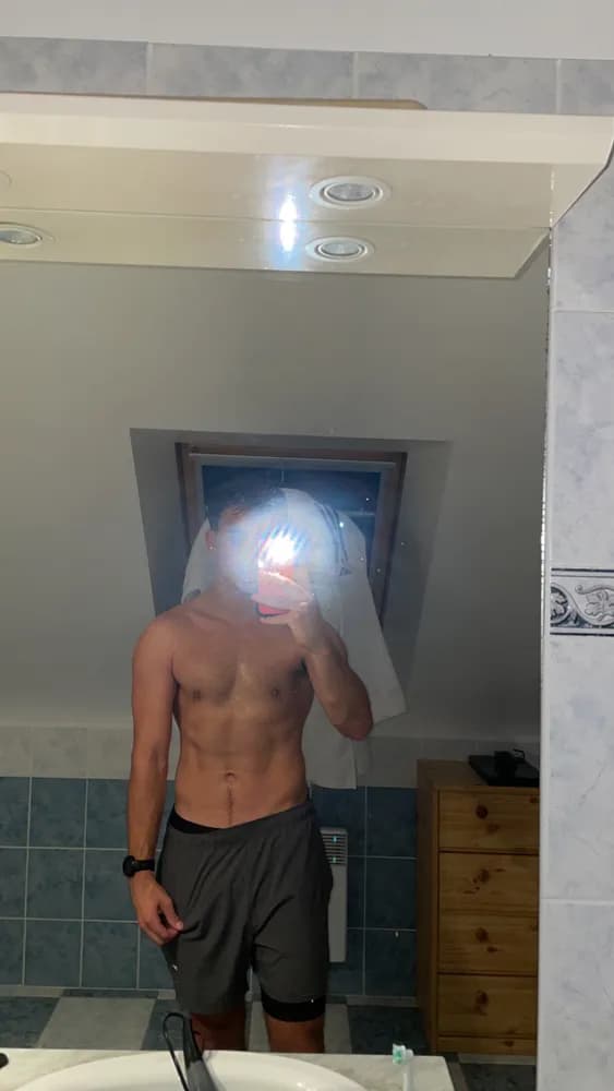 Profil de Wayne, 24 ans, Rencontre Libertine à Eischoll (Valais)