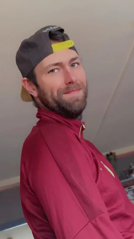 Profil de Léon, 27 ans, Rencontre Libertine à Längenbühl (Berne)