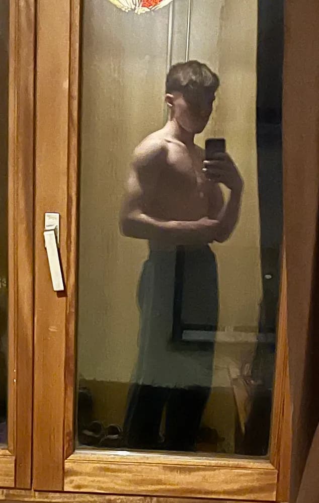 Profil de Enes, 32 ans, Rencontre Libertine à Breil/Brigels (Grisons)