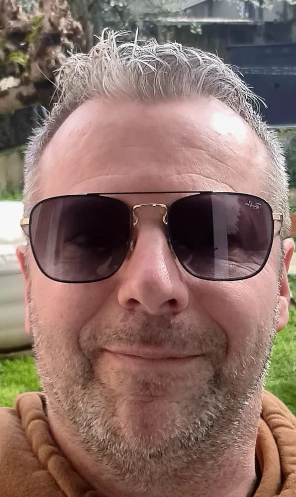 Profil de Moustapha, 34 ans, Rencontre Libertine à Conches (Genève)