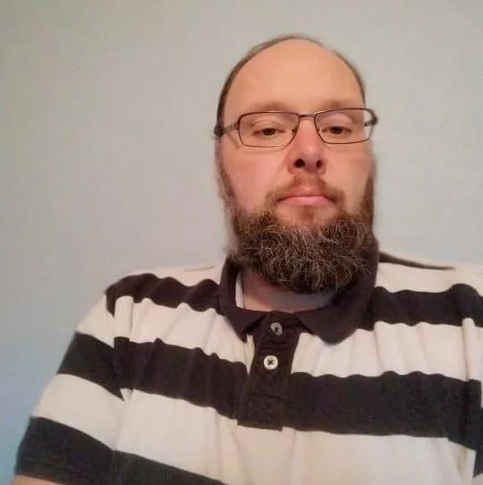 Profil de Richard, 31 ans, Rencontre Libertine à Guschelmuth (Fribourg)