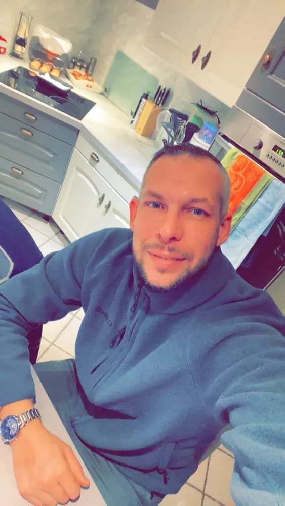 Profil de Jérémy, 40 ans, Rencontre Libertine à Müllheim-Wigoltingen (Thurgovie)