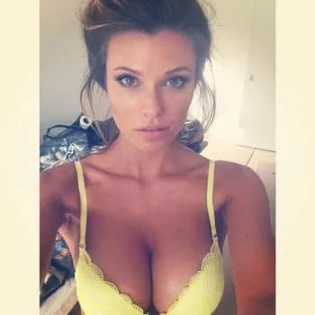 Profil de Loane, 32 ans, Rencontre Libertine à Madulain (Grisons)