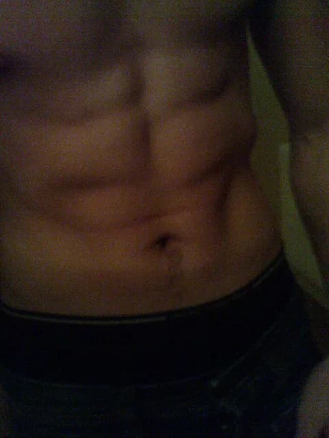 Profil de Eugène, 27 ans, Rencontre Libertine à Füllinsdorf (Bâle-Campagne)