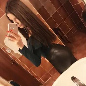 Profil de Monica, 34 ans, Rencontre Libertine à Bürglen OW (Obwald)
