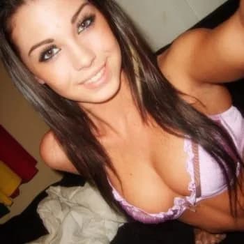 Profil de Rania, 29 ans, Rencontre Libertine à Sent (Grisons)