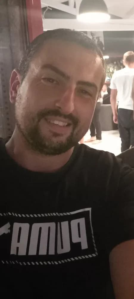 Profil de Ness, 43 ans, Rencontre Libertine à Rosshäusern (Berne)