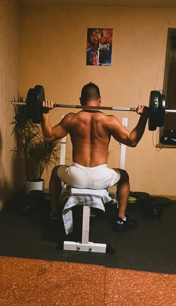 Profil de Léo, 24 ans, Rencontre Libertine à Erstfeld (Uri)