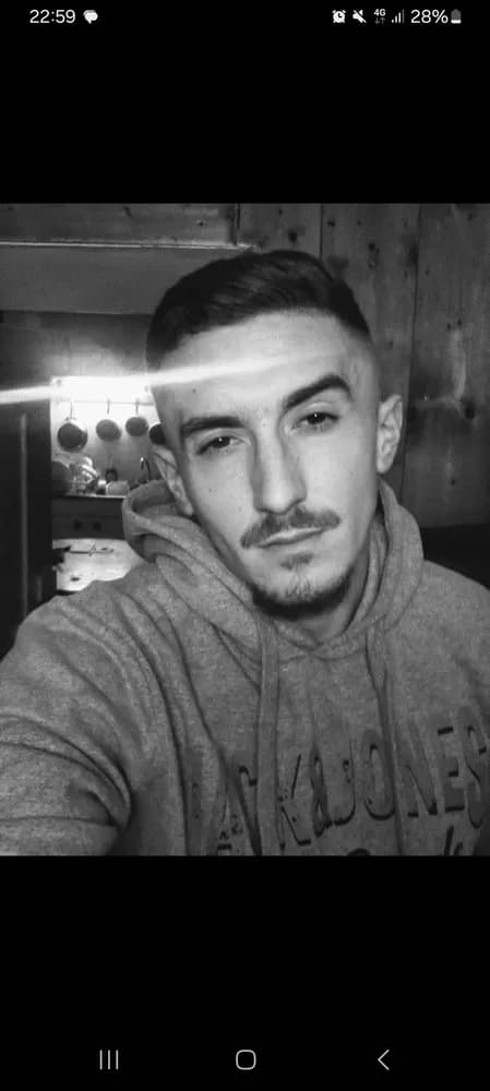 Profil de Youenn, 25 ans, Rencontre Libertine à Mirchel (Berne)