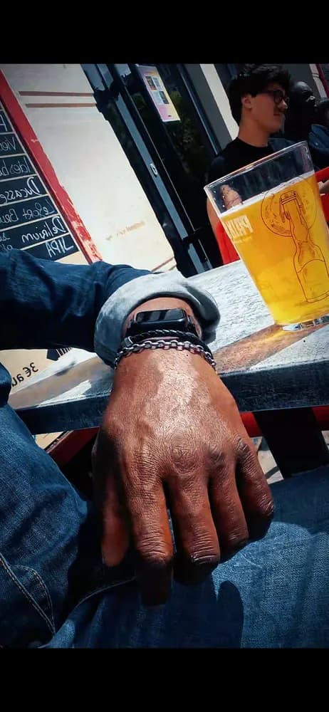 Profil de Austin, 41 ans, Rencontre Libertine à Breil/Brigels (Grisons)