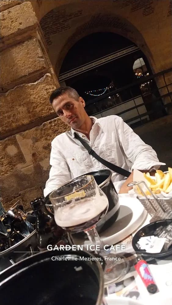 Profil de Habib, 43 ans, Rencontre Libertine à Plaun da Lej (Grisons)