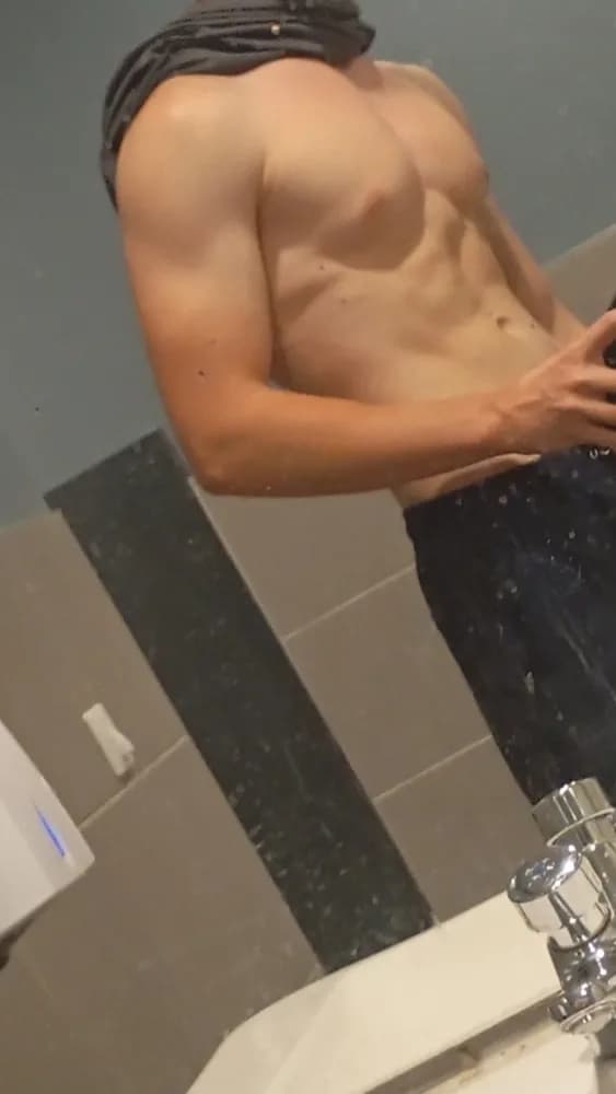 Profil de Philippe, 25 ans, Rencontre Libertine à Evolène (Valais)