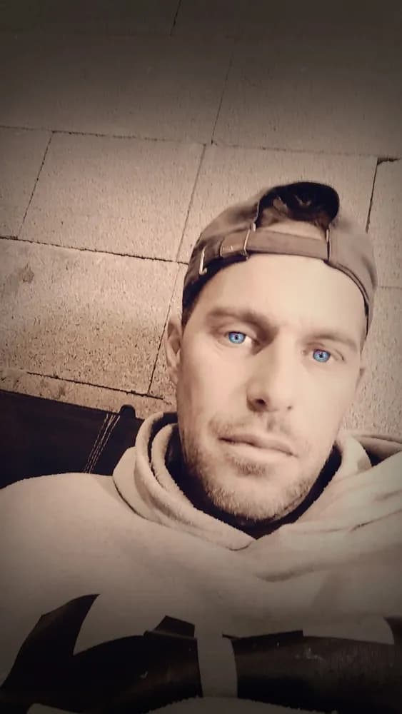 Profil de Bachir, 35 ans, Rencontre Libertine à Retschwil (Lucerne)