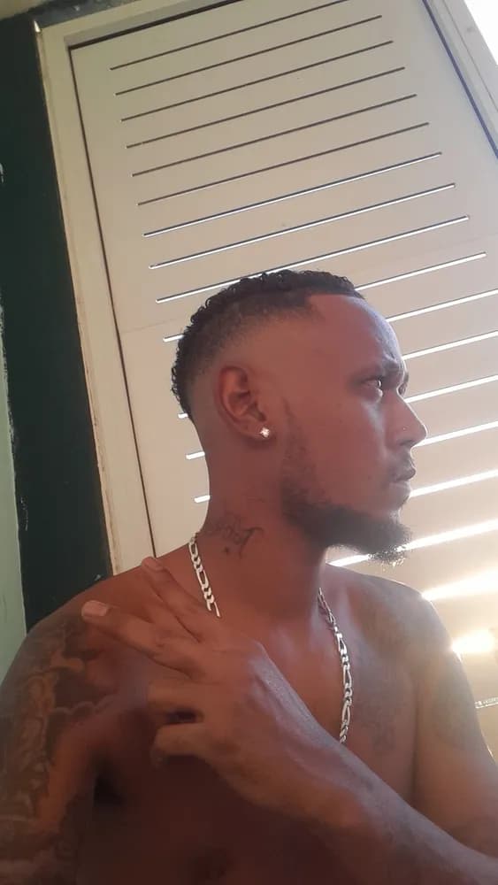 Profil de Alyx, 27 ans, Rencontre Libertine à Rumisberg (Berne)