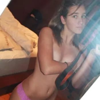 Profil de Keyla, 28 ans, Rencontre Libertine à Grabs (Saint-Gall)