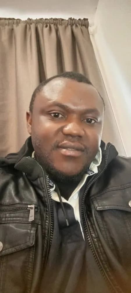 Profil de Solal, 41 ans, Rencontre Libertine à Rehetobel (Appenzell Rhodes-Extérieures)