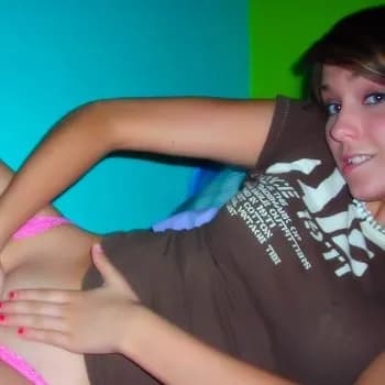 Profil de Hasna, 35 ans, Rencontre Libertine à Büsserach (Soleure)