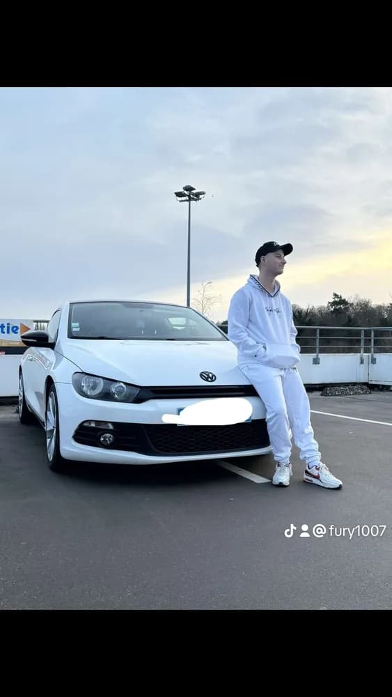 Profil de Aïssa, 32 ans, Rencontre Libertine à L'Abergement (Vaud)