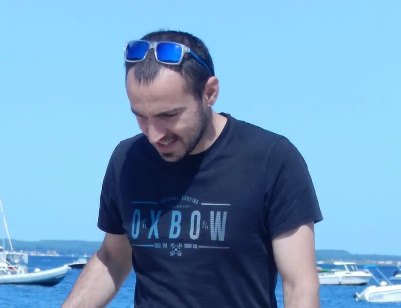 Profil de Ayman, 31 ans, Rencontre Libertine à Châtel-St-Denis (Fribourg)