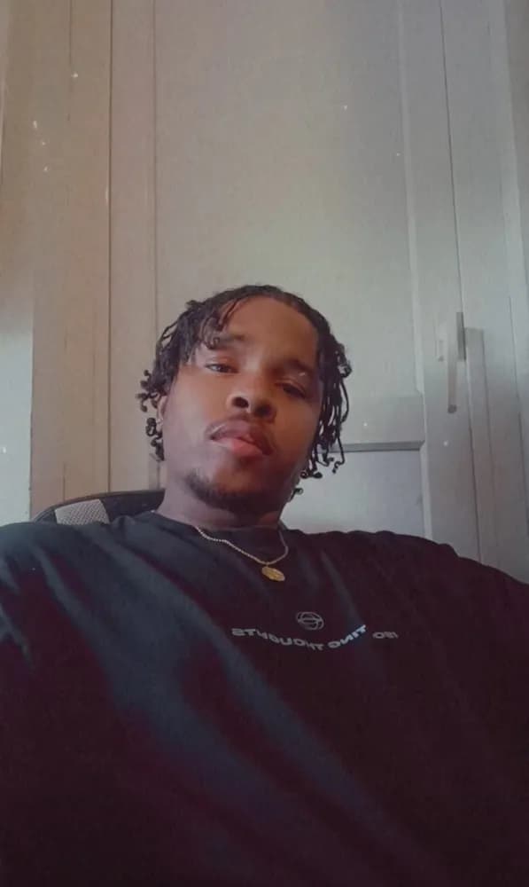 Hector - Rencontre Libertine à Vauderens Profil de Hector, 42 ans, Rencontre Libertine à Vauderens (Fribourg)