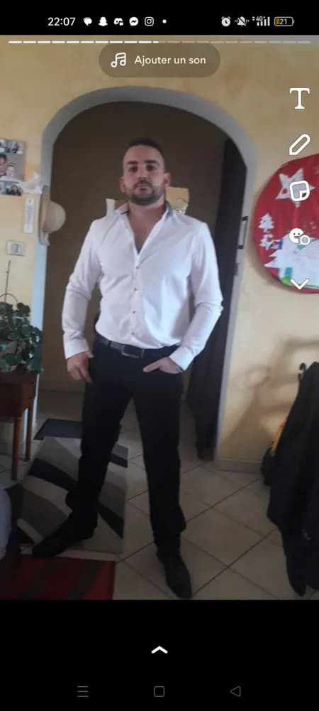 Milio - Rencontre Libertine à Genève Profil de Milio, 24 ans, Rencontre Libertine à Genève (Genève)